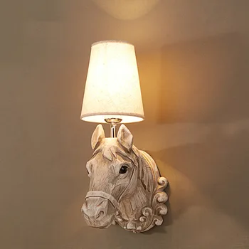 Винтажный настенный светильник в виде головы лошади из смолы, Креативное украшение бара ресторана в Американском европейском стиле, коридор отеля, Проход, Прикроватная стена
